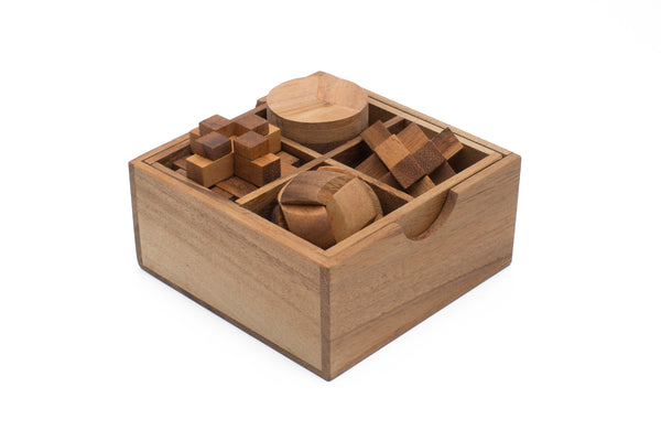 Set of four puzzles (WG-262)